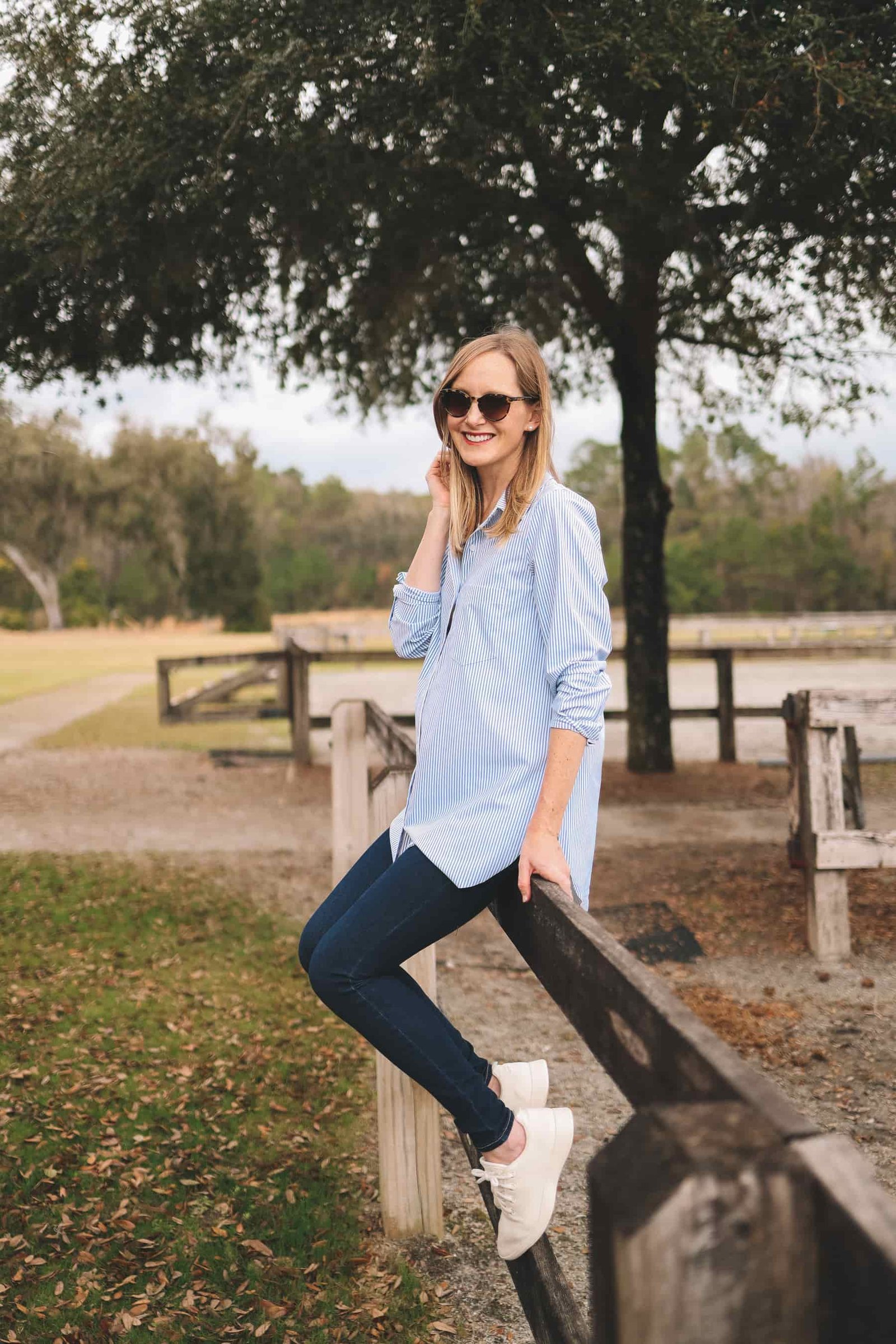 Kelly's outfit: No-Wrinkle LYSSÉ Schiffer Shirt (On sale here for only $27! Great for travel! Full review here) / Allbirds Machine-Washable Sneakers / Old Navy Rockstar Jeans (Maternity version here. SWEAR by these!)