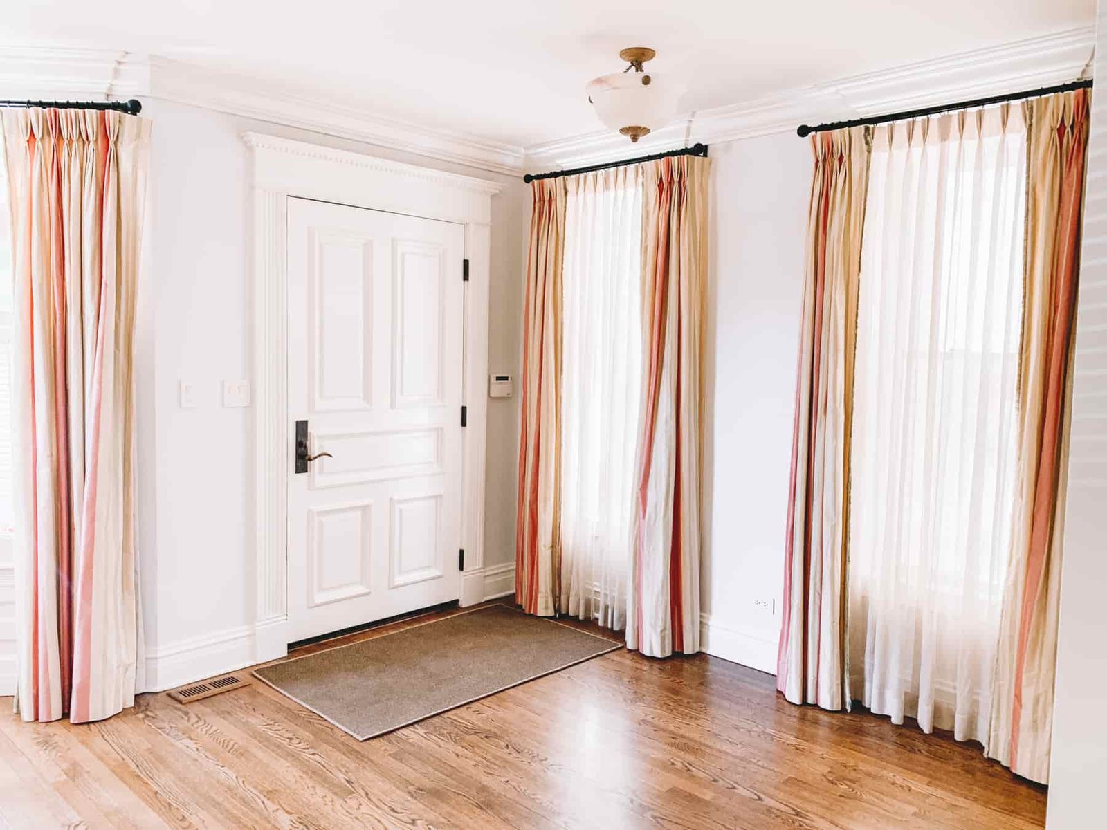 New Home Tour - Minimal in the City