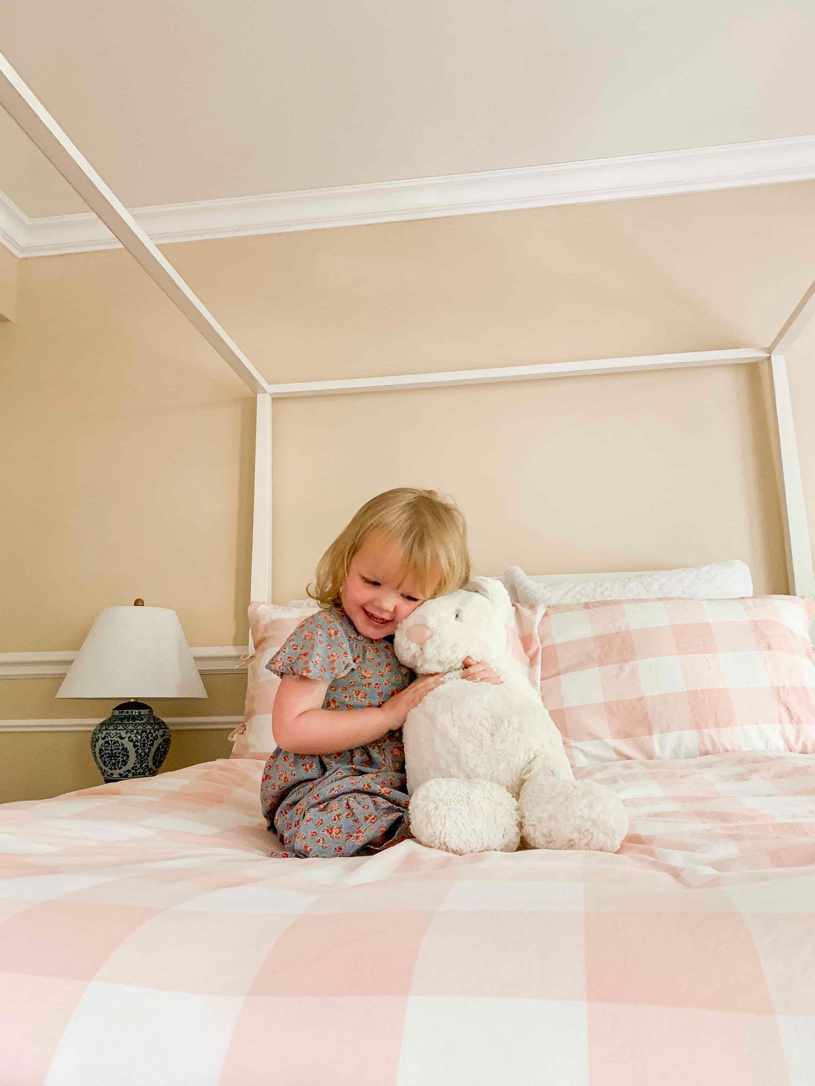 Preppy Little Girls' Room Ideas - Emma's room